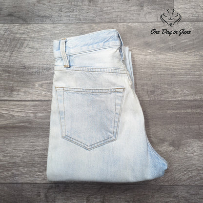 Frame Le Original High Rise Straight Light Wash Distressed Button Fly Size 24
