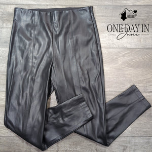 Ann Taylor Petite Faux Leather Pants Size MP
