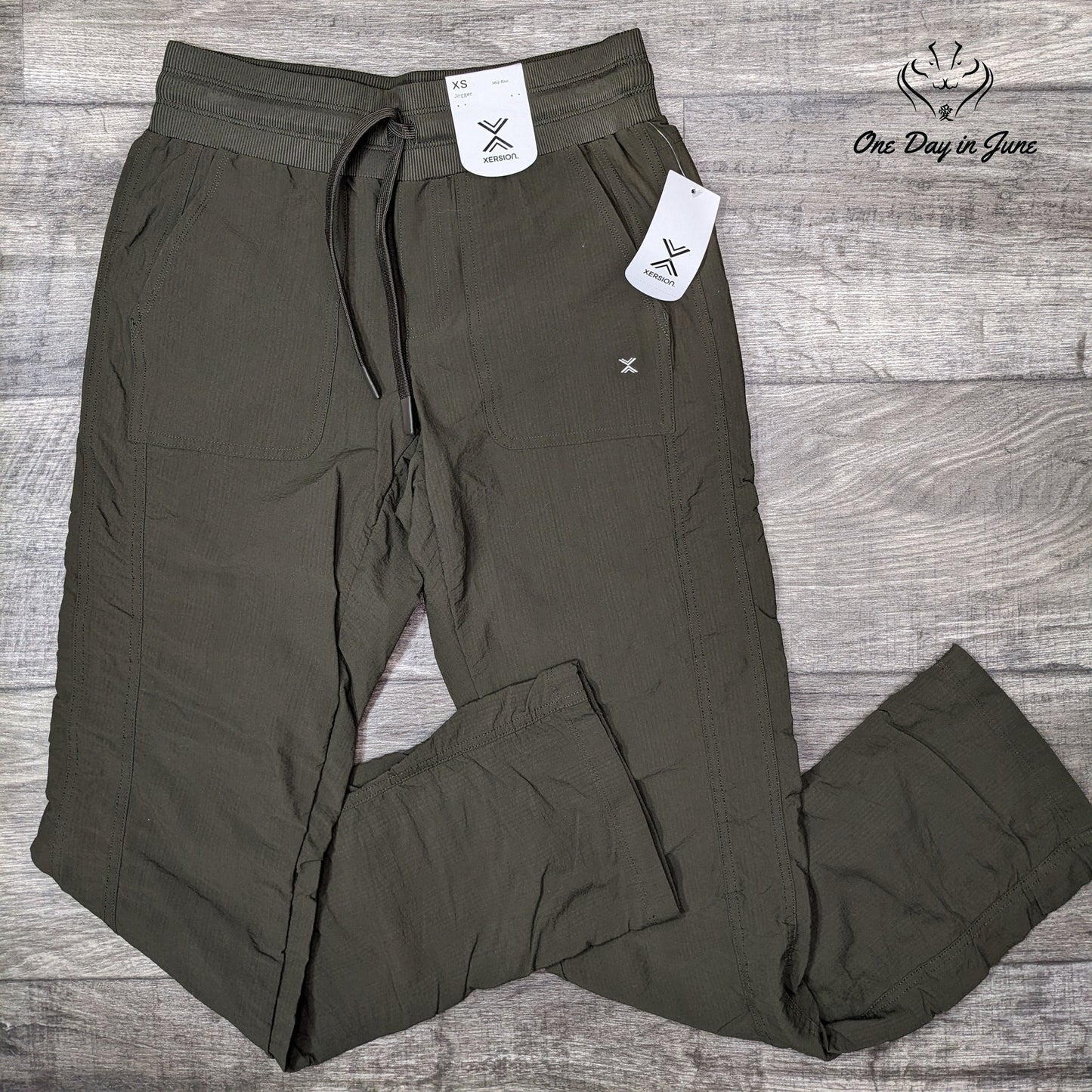 Xersion Mid Rise Jogger Pants Size XS