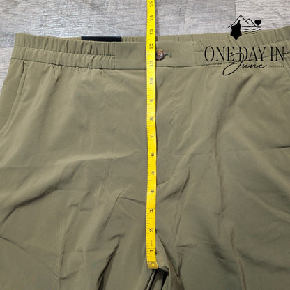 Banana Republic AirStretch High Rise Tapered Pants Olive Green NWT Size L