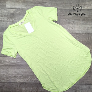 a. gain V Neck Short Sleeve Tee Shirt Lime Green Curved Hem NWT Size S