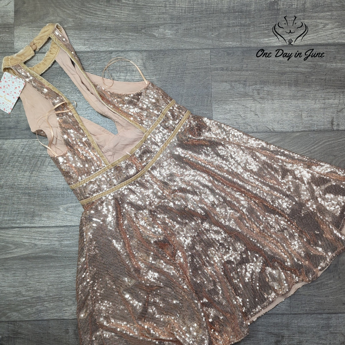 Free People Film Noir Sequin Halter Mini Dress Rose Gold Open Back NWT Size 2