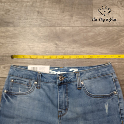 Seven7 5" Inseam Weekend Shorts Size 4