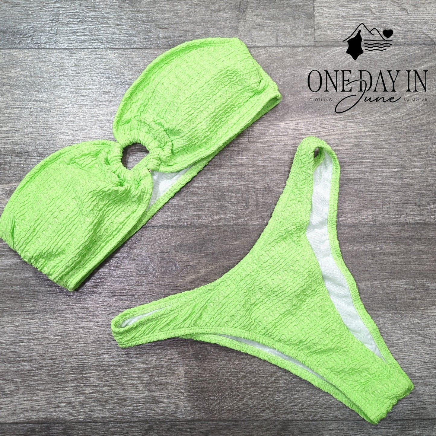 CharmLeaks Ring Textured Bandeau Bikini Swimsuit Size M