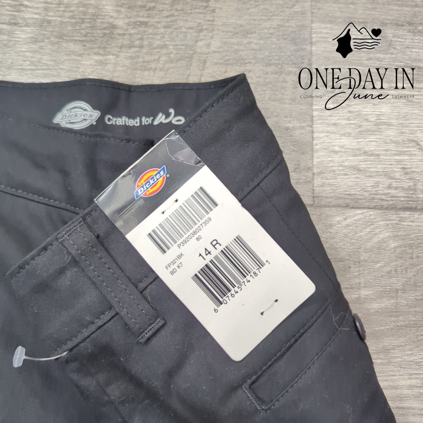 Dickies Crafted for Women Relaxed Fit Pants Size 14