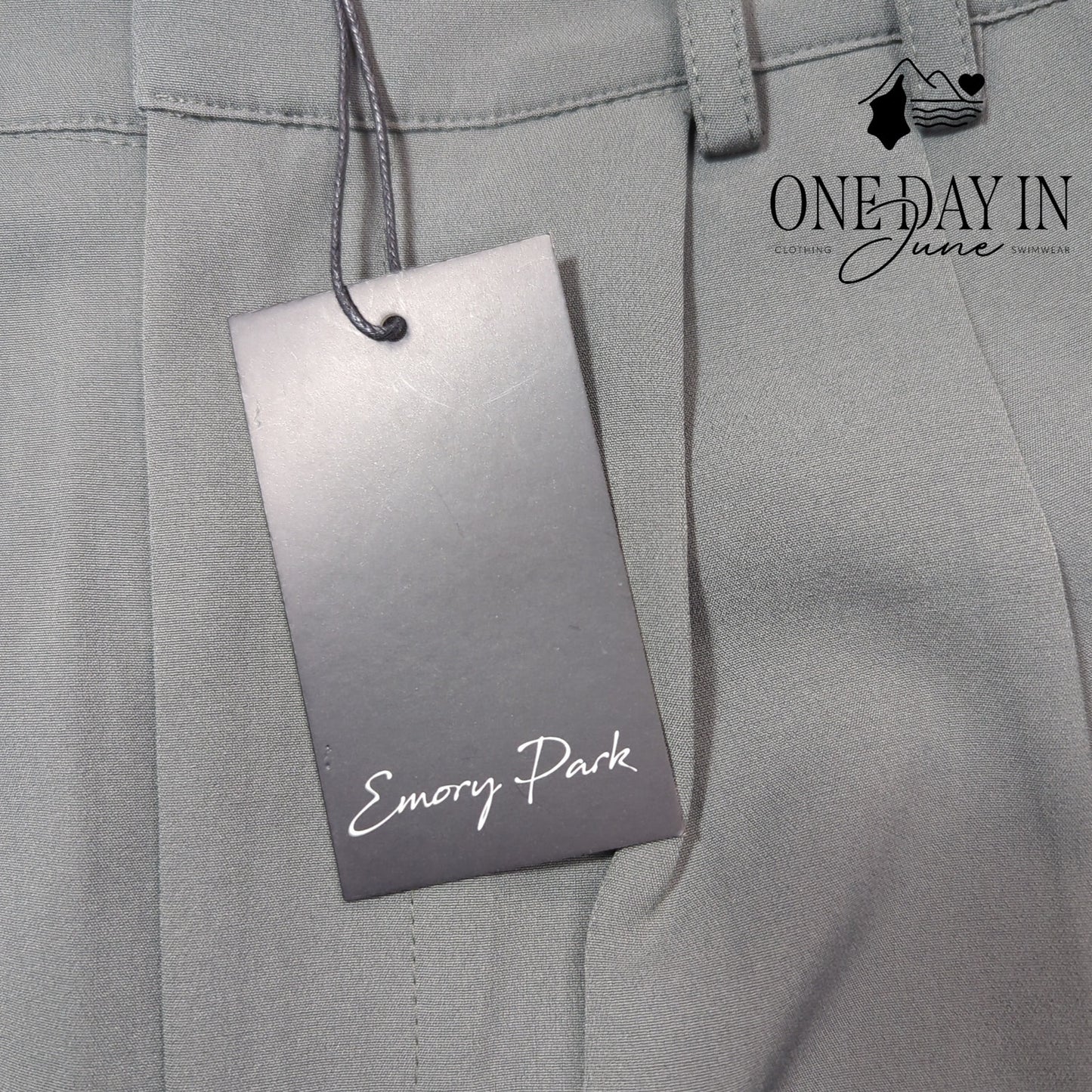 Emory Park Straight Leg Dress Pants Size M