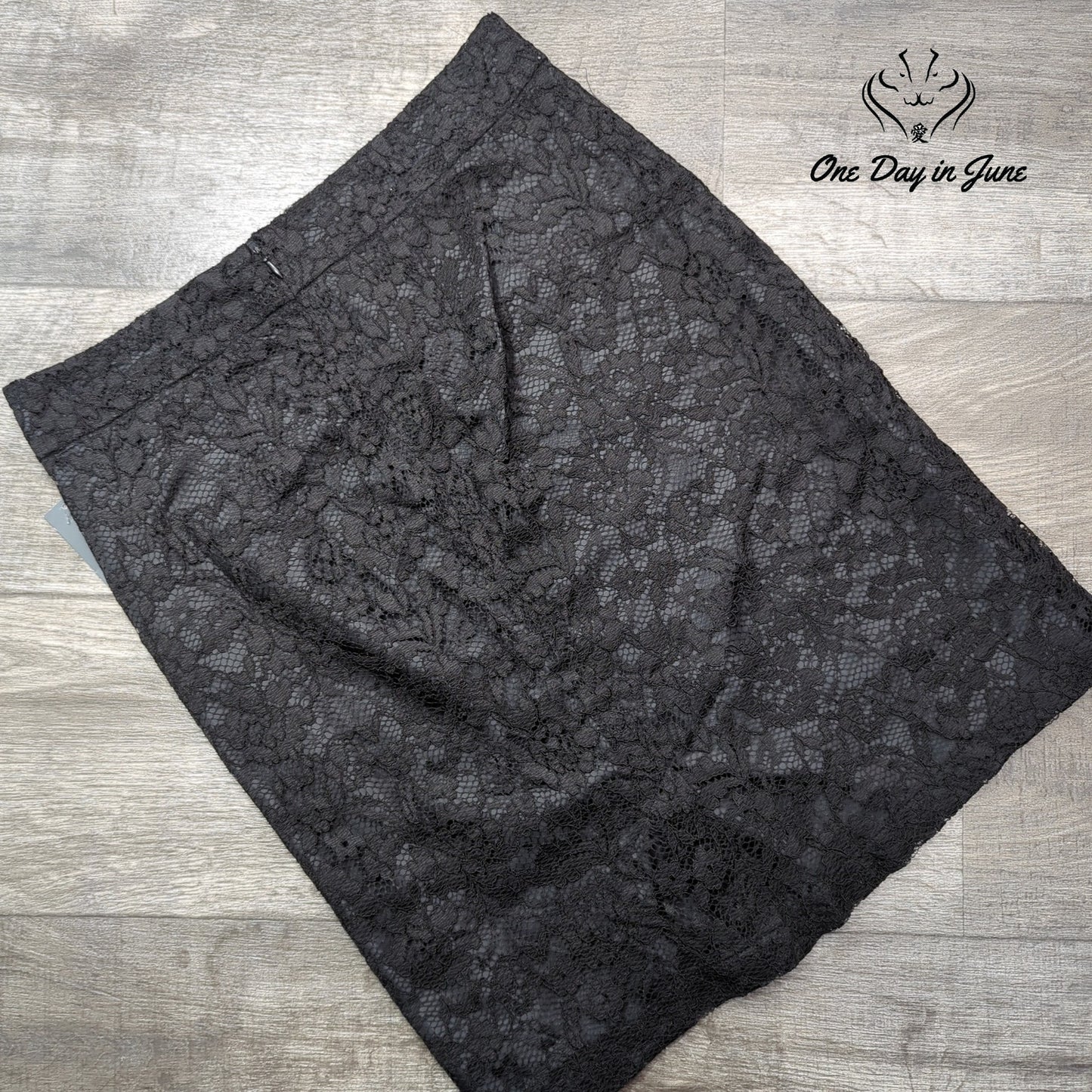 Covington Lace Layered Pencil Skirt Size 10