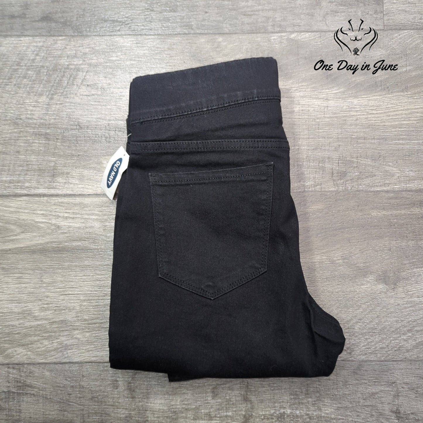 Old Navy Pull On Mid Rise Super Skinny Jeans Size 6