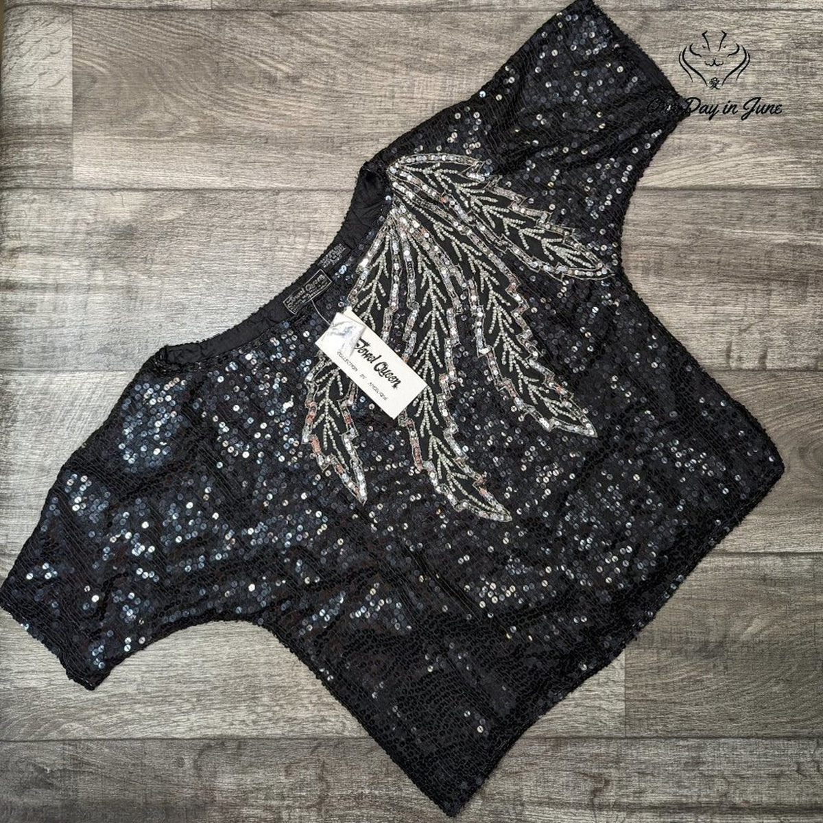 Jewel Queen Vintage Angelique Silk Sequin Beaded Top Black Silver NWT Size S