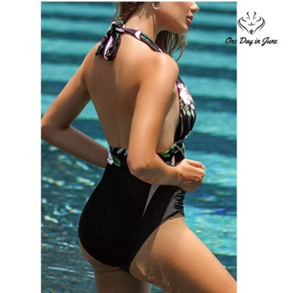 Cupshe Keeping You Accompained Halter One Piece Size S