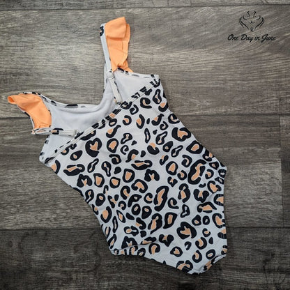 Amzbrly Girl's Ruffle Shoulder Leopard One Piece Swimsuit Size M