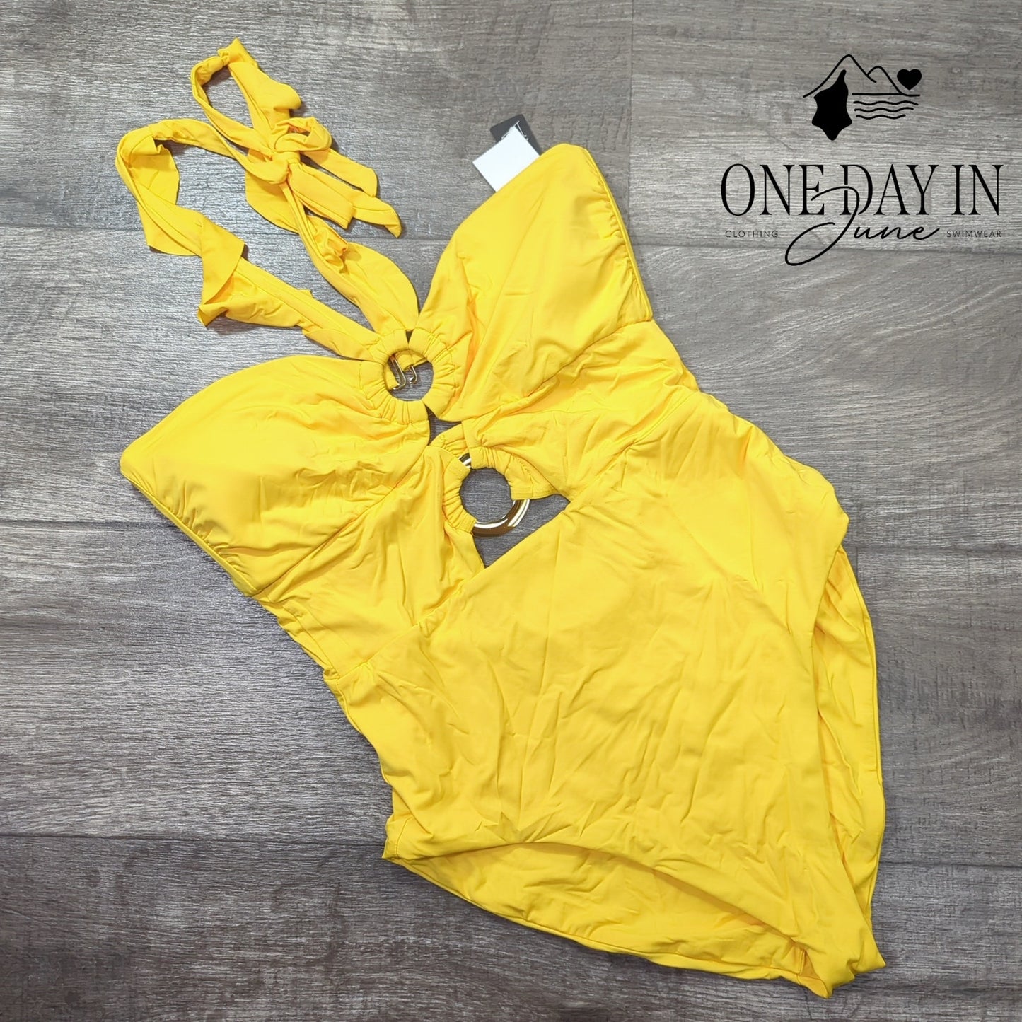 Soluna DOuble Ring One Piece Swimsuit Size XL