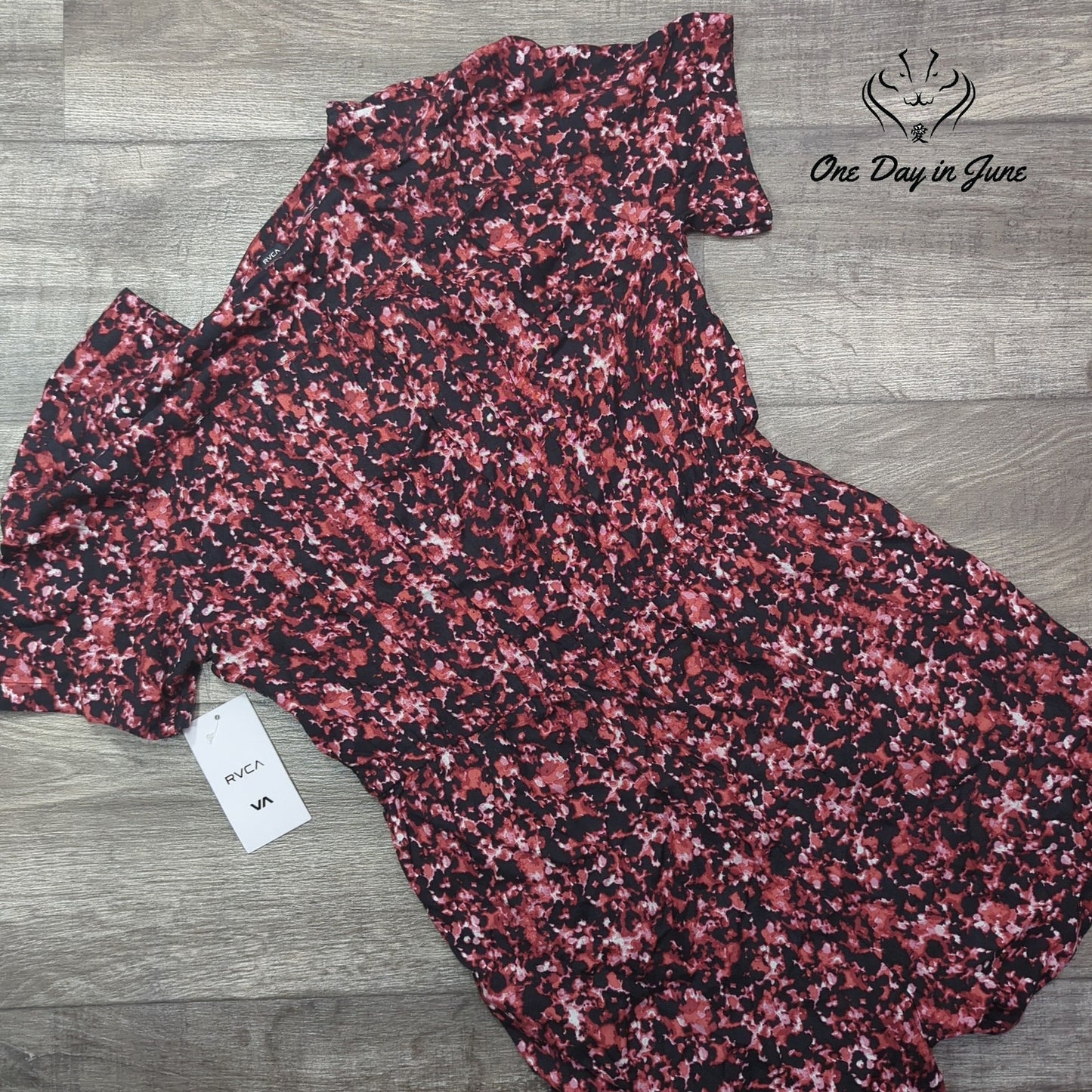 RVCA V Neck Romper Size L