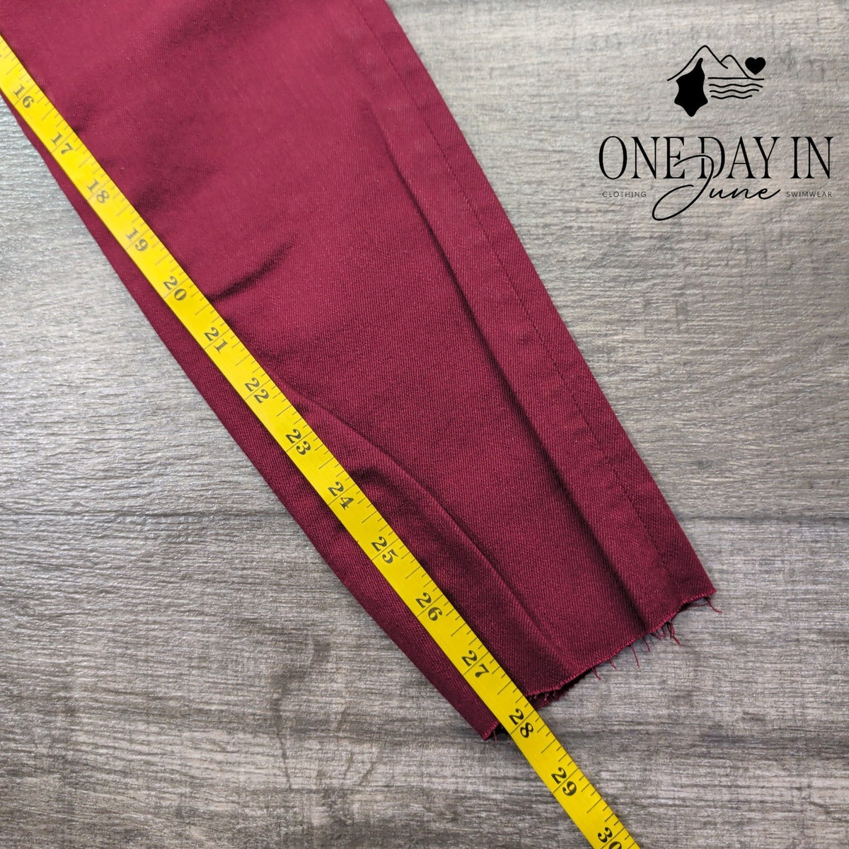 AG Adriano Goldschmied The Legging Ankle Super Skinny Jeans Burgundy NWT Size 4
