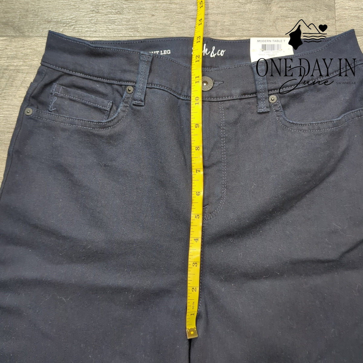 Style & Co Mid Rise Straight Leg Jeans Dark Navy Blue NWT Size 10