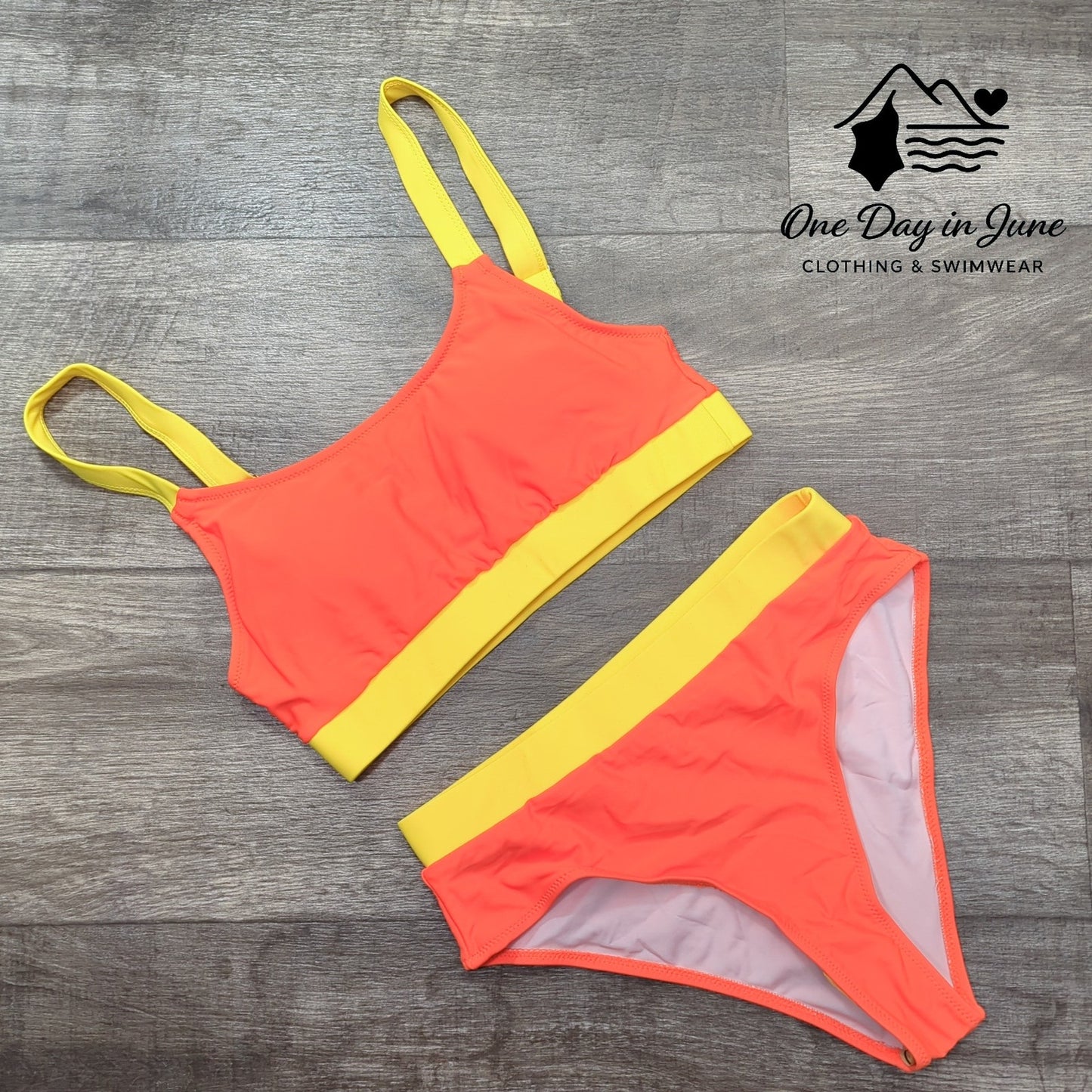 Charmleaks Crop Top Bikini Swimsuit Size S