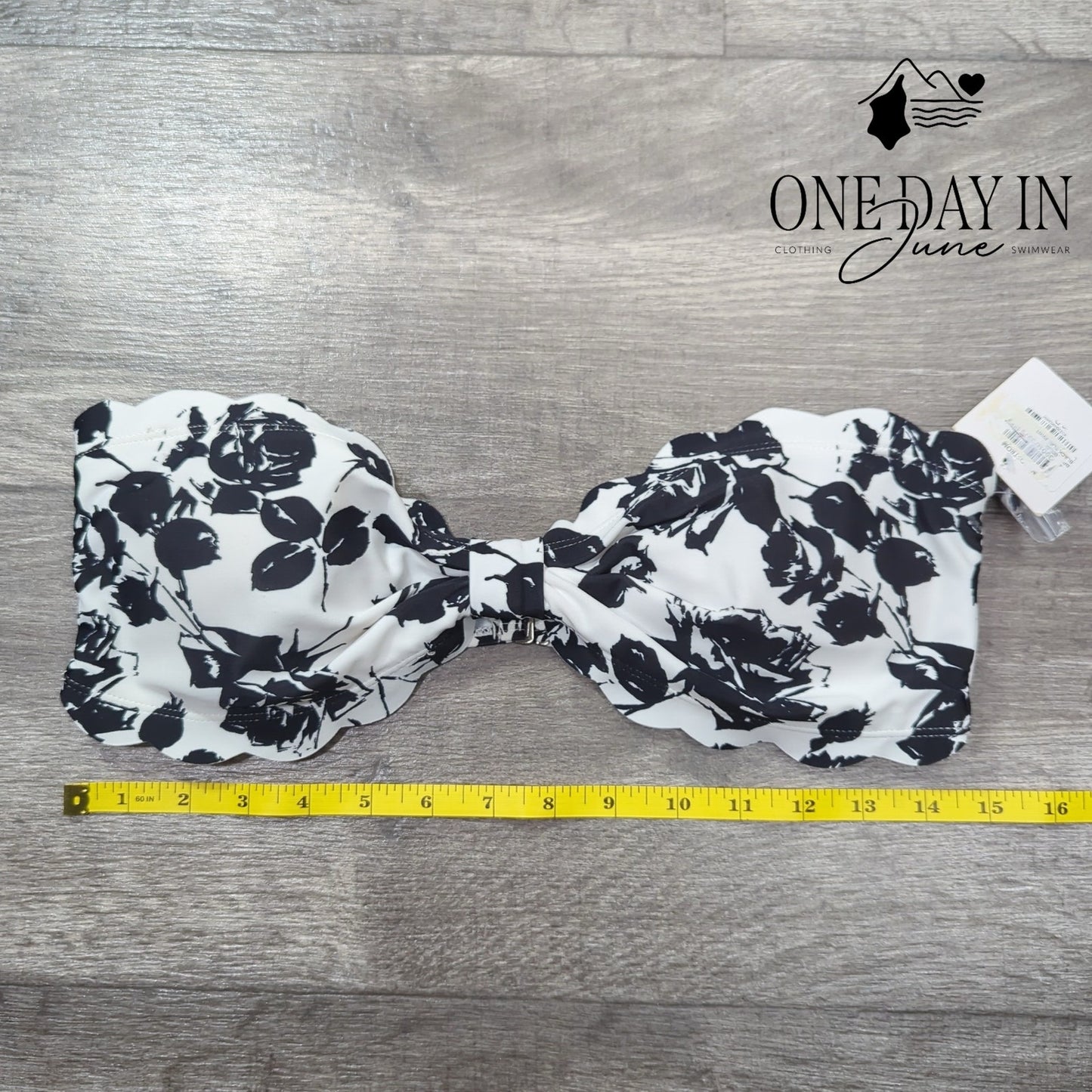 BP Scallop Edge Removable Strap Bikini Top Size L