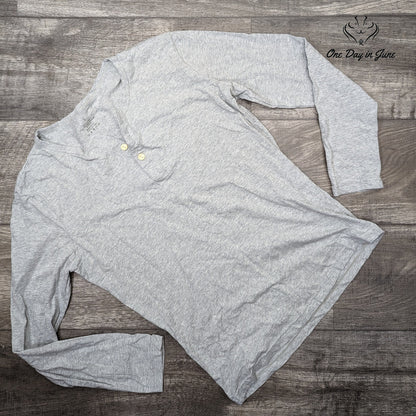 Amzbrly 2 Button Long Sleeve Tee Shirt Size S