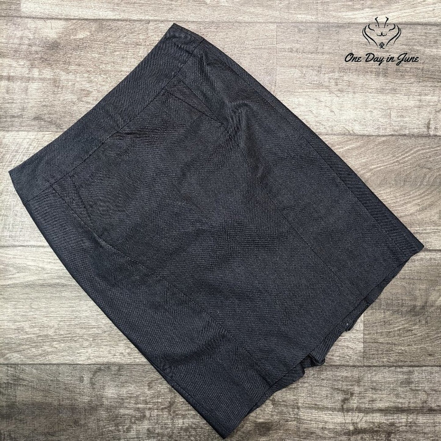 Loft Pocketed Pencil Skirt Size 6