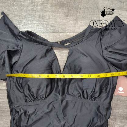 Smismivo Ruffle Shoulder One Piece Swimsuit Size M