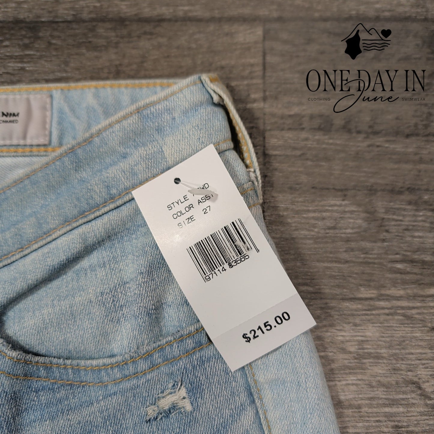 AG Adriano Goldschmied Straight Leg Distressed Jeans Size 4 (27)