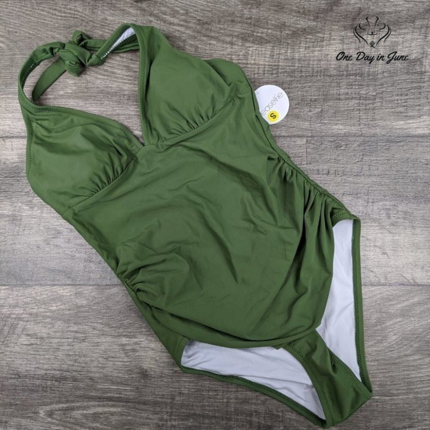 SEASELFIE Vintage High Waisted Convertible Halter One-Piece Size S