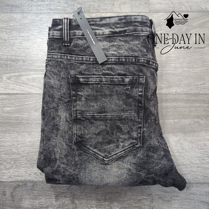 Amiri Distressed Jeans Size 36X30