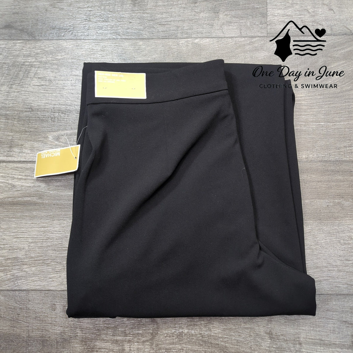 Michael Kors High Rise Wide Leg Cargo Pants Black Belted NWT Size 12