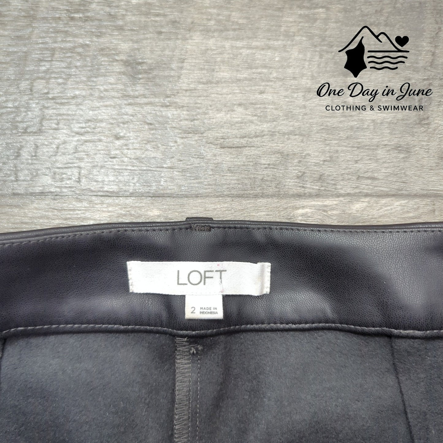 Loft Faux Leather Straight Leg Pants Size 2