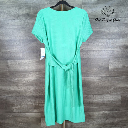 R&K Short Sleeve Textured Dress Size XL
