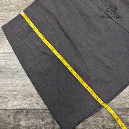 Elle Pocketed Mini Skirt Size 2