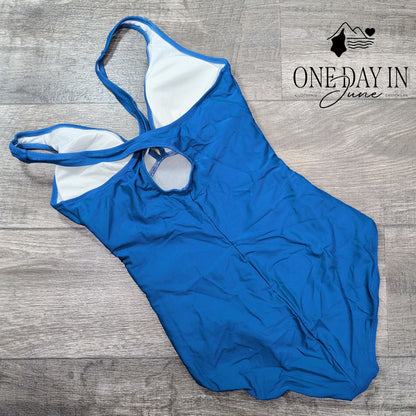 CharmLeaks Classic One Piece Swimsuit Size M