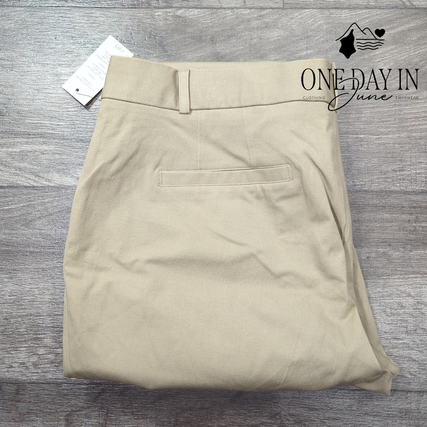 Crown & Ivy Cary Flat Front Pants Size 14 Short