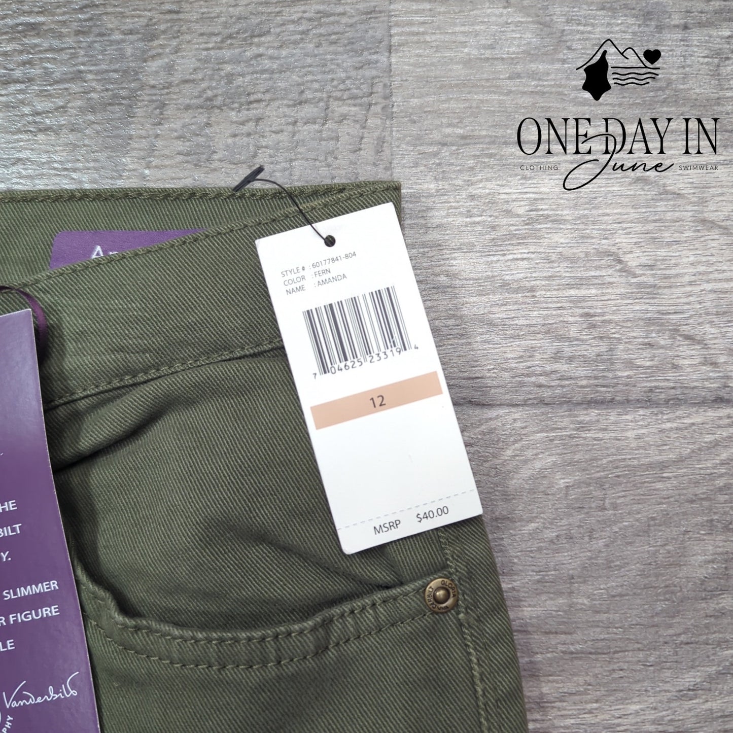 Gloria Vanderbilt Amanda Classic Fit Tapered Leg Jeans Size 12