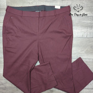 Lane Bryant 4 Season Straight Leg Pants Burgundy Print Stretch NWT Size 28