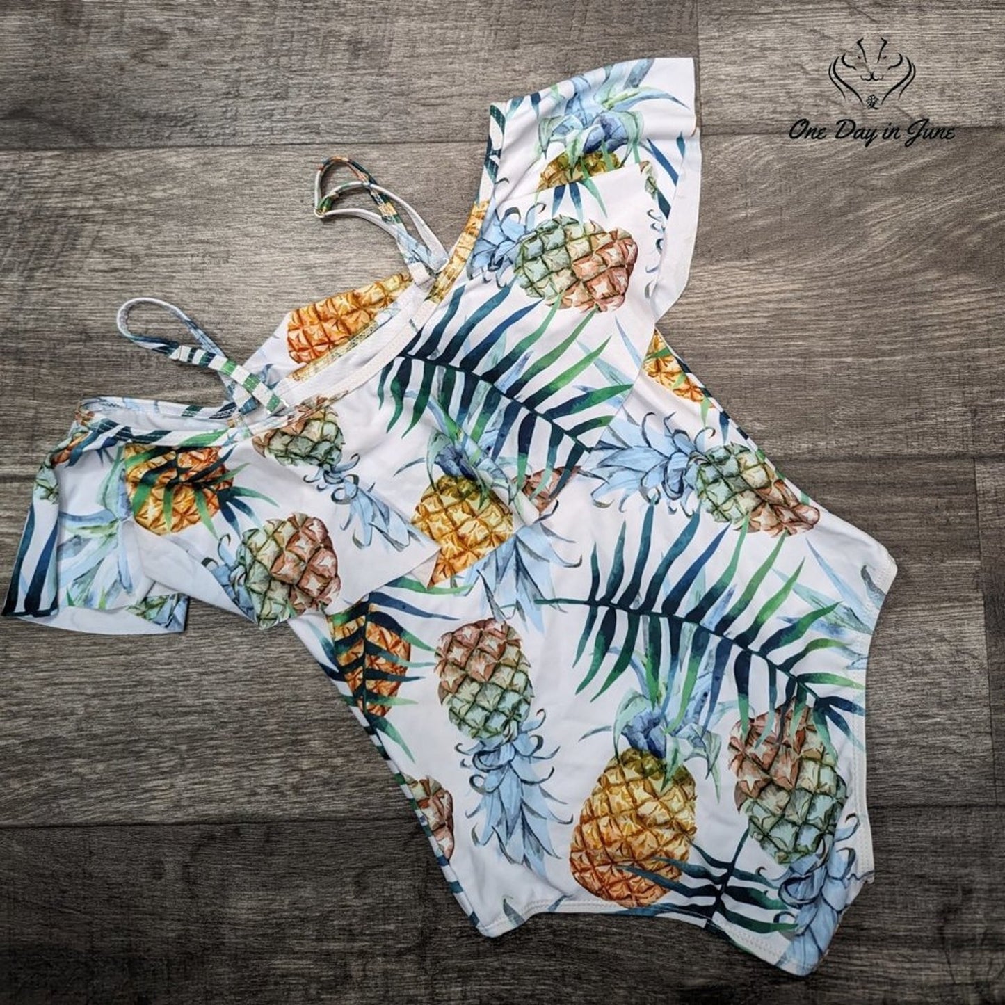 Yaffifashion Pineapple Off Shoulder One Piece Size 8-9 yrs