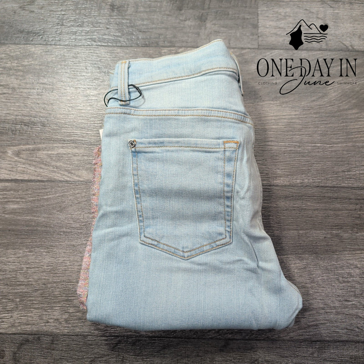 7 For All Mankind High Waist Ankle Skinny Jeans Light Wash Fringe NWT Size 8
