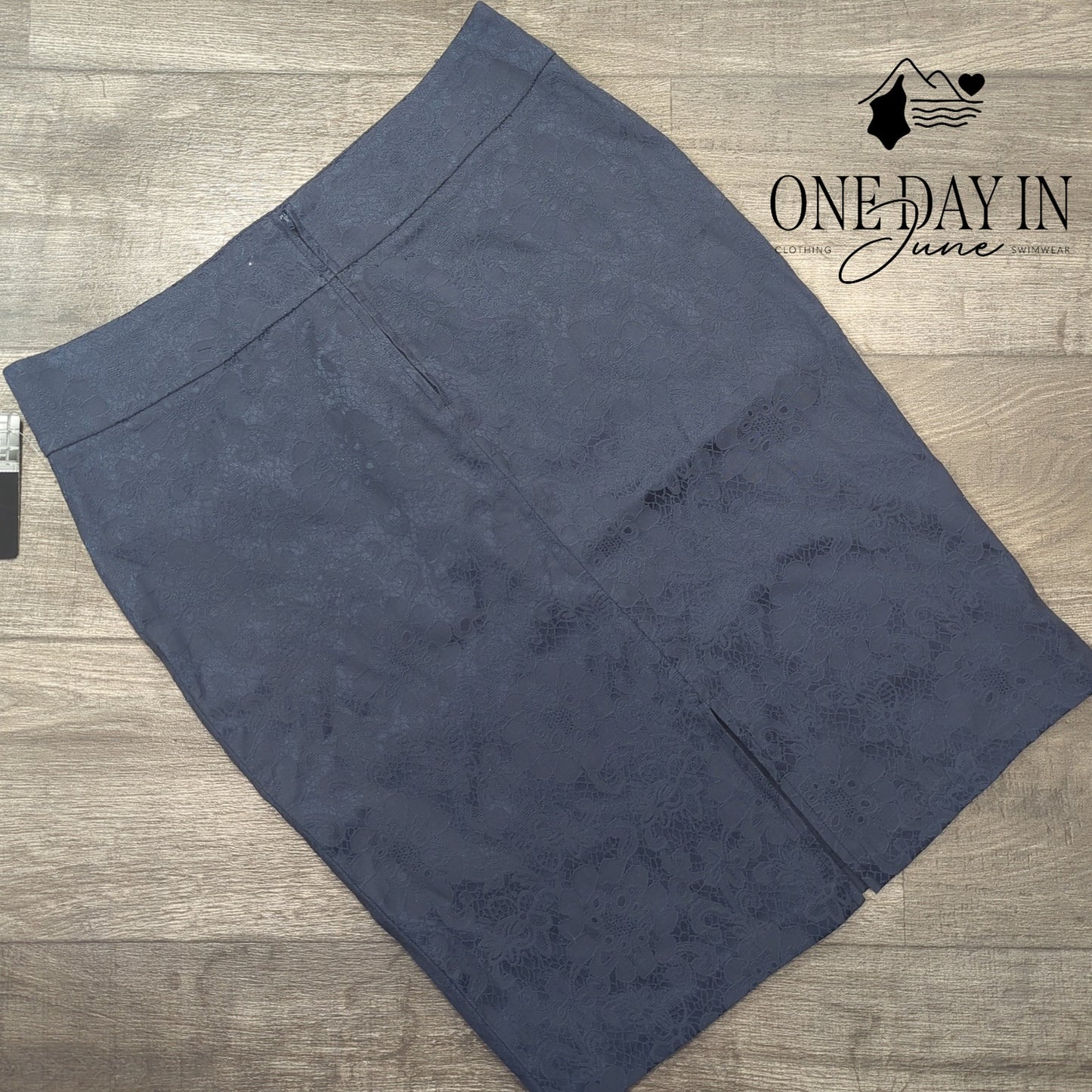 SOHO Apparel Midi Skirt Size 12