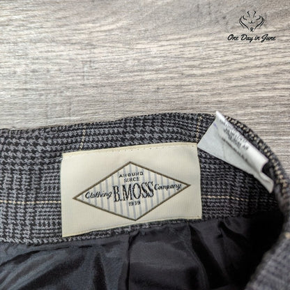 B. Moss Clothing Company High Waist Mini Skirt Size 4