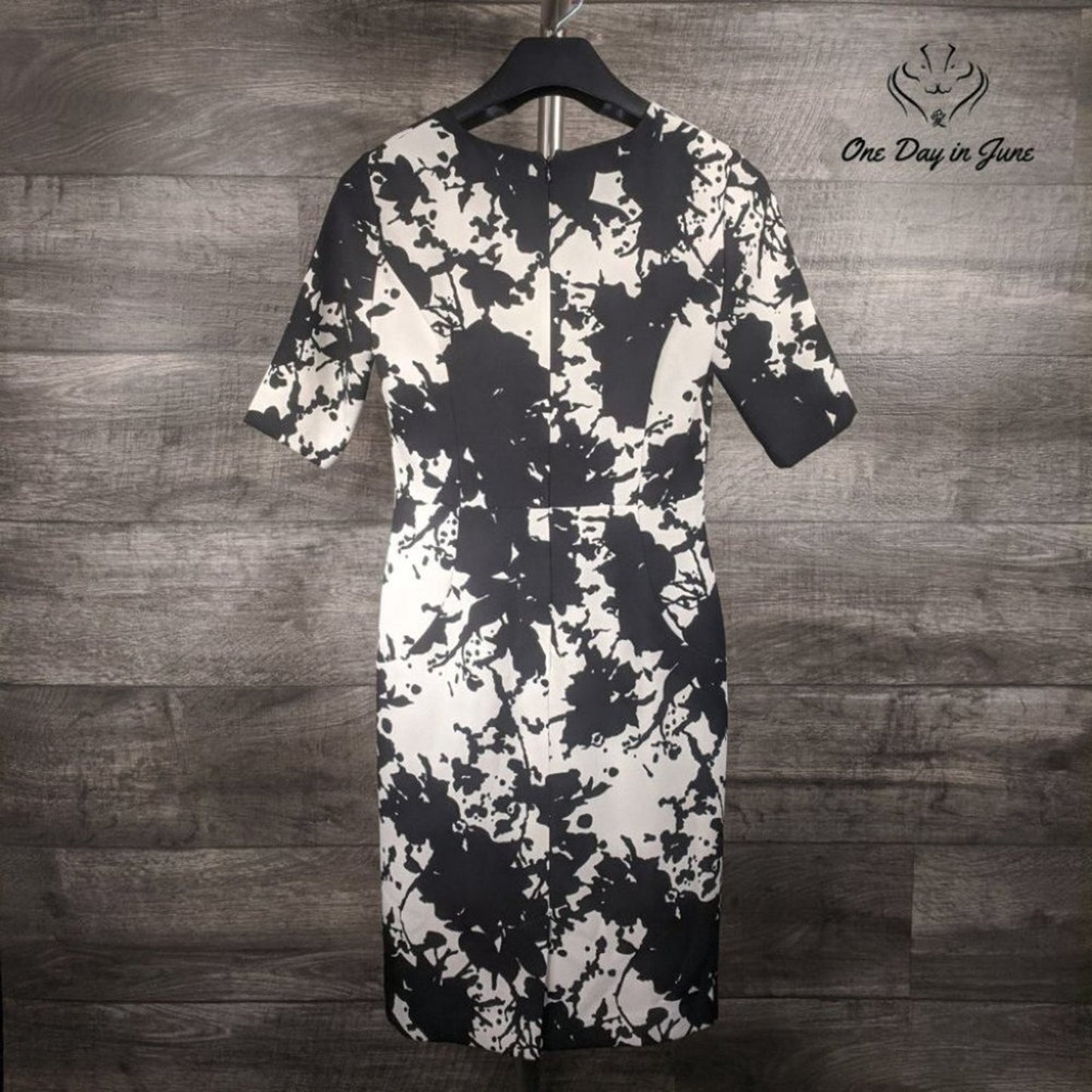 Saks Fifth Avenue Black Label Dress Size 2