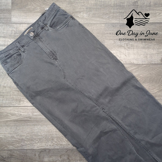 Kut from the Kloth Kendra Denim Maxi Skirt Size 6