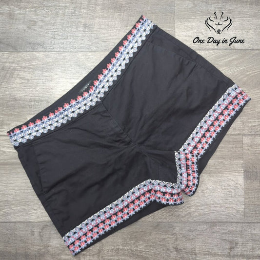 Loft Embroidered Chino Shorts Size 8