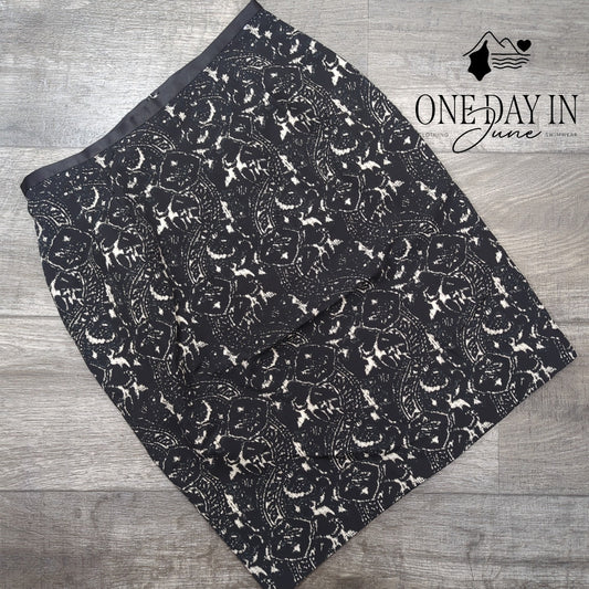 Talbots Collection Pencil Skirt Black Ivory Floral Lined NWT $119 Size 4