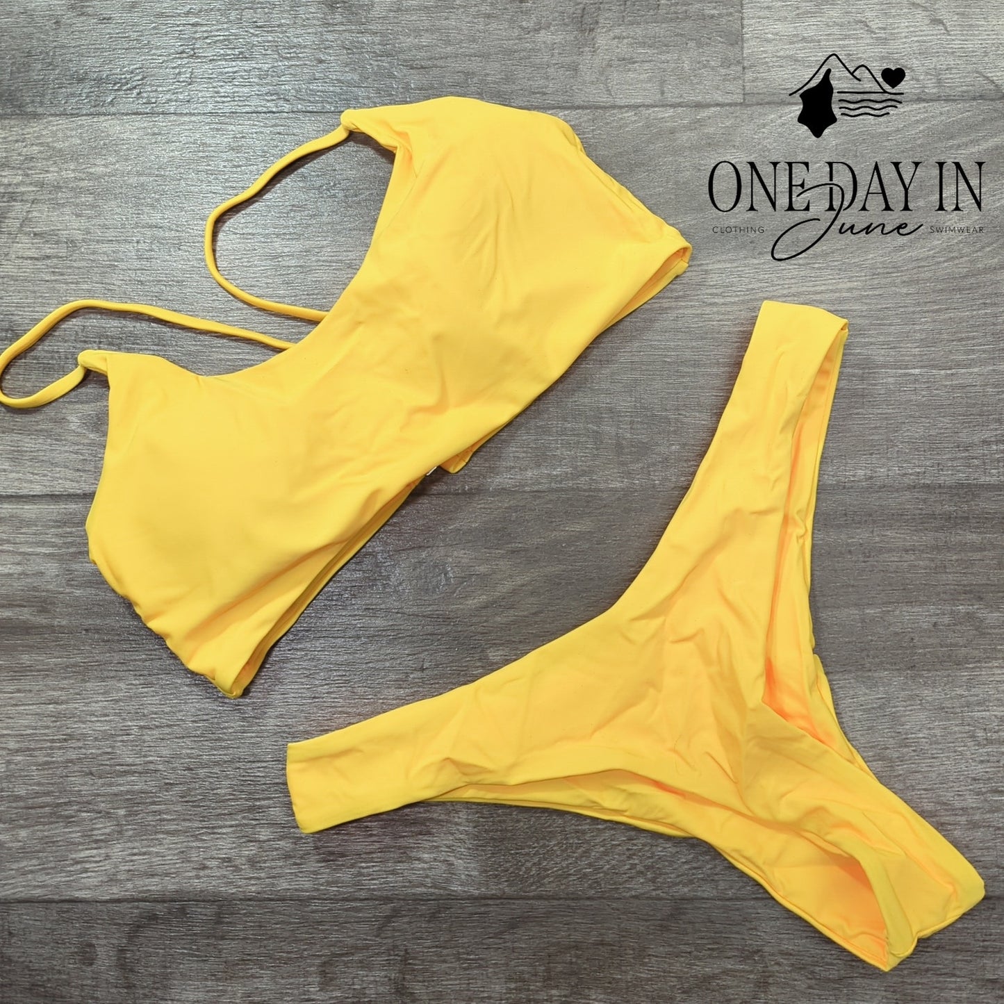 CharmLeaks Cheeky Crop Bikini Swimsuit Size M