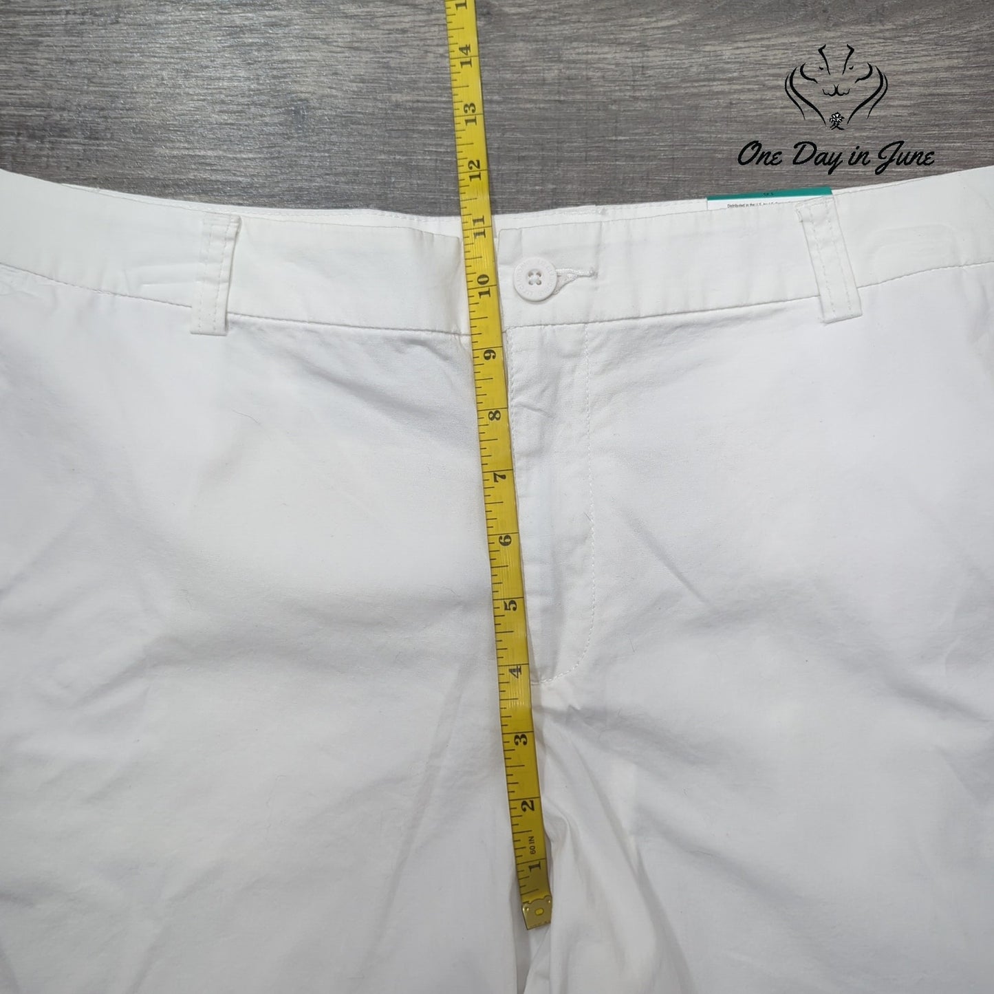 Liz Claiborne Flat Front Shorts Size 16