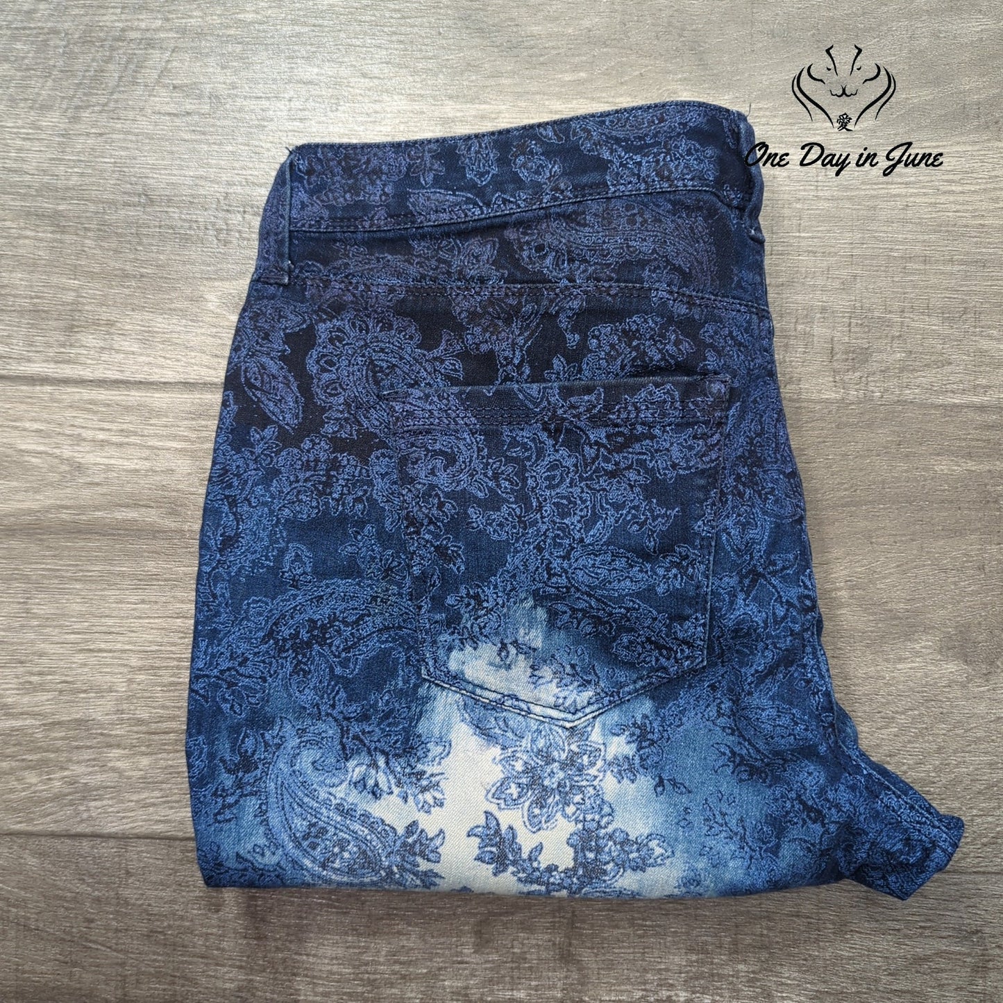 Bandolino Lisbeth Crop Jeans Size 6