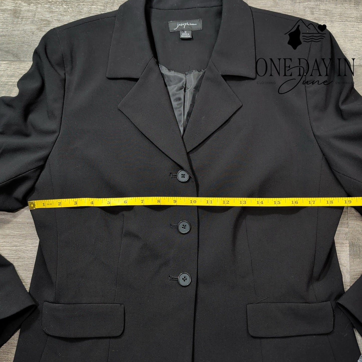 Josephine 3 Button Blazer Size 12