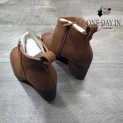 BP Zip Up Leather Boot Size 8