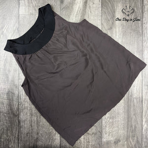 Mossimo Sleeveless Blouse Gray Black Contrast Collar Flowy Top Size S