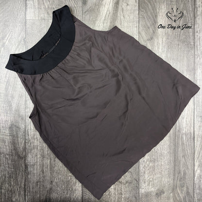 Mossimo Sleeveless Blouse Gray Black Contrast Collar Flowy Top Size S